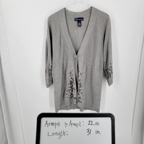 Susan Graver Cardigan Womens XL Gray Mesh Botanical Cutout One Button Snap - Picture 11 of 11